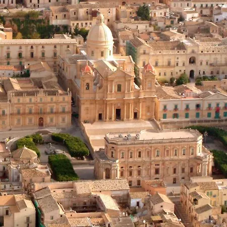 Casa Vacanze La Collinetta Lavanda *